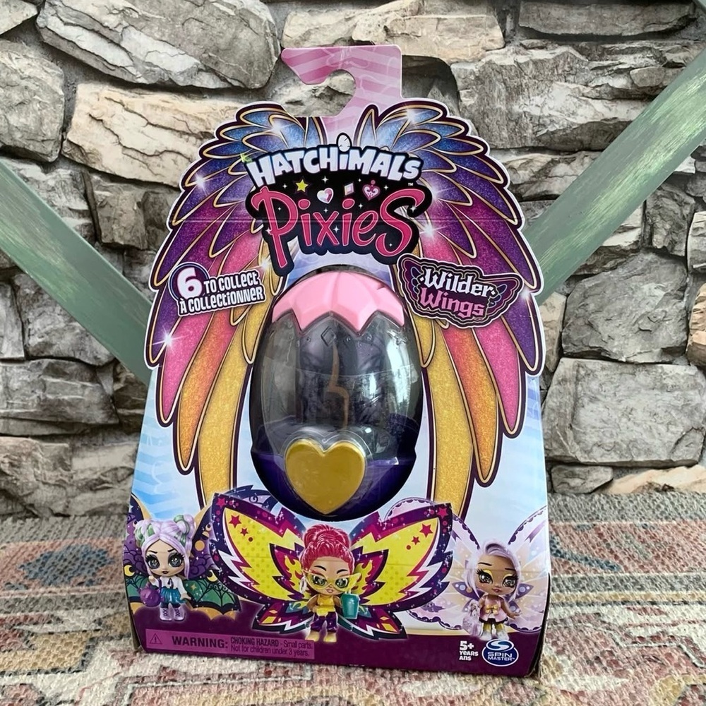 Midnight Mandie New Hatchimals Pixies Wilder Fabric Wings Doll Accessories Set
